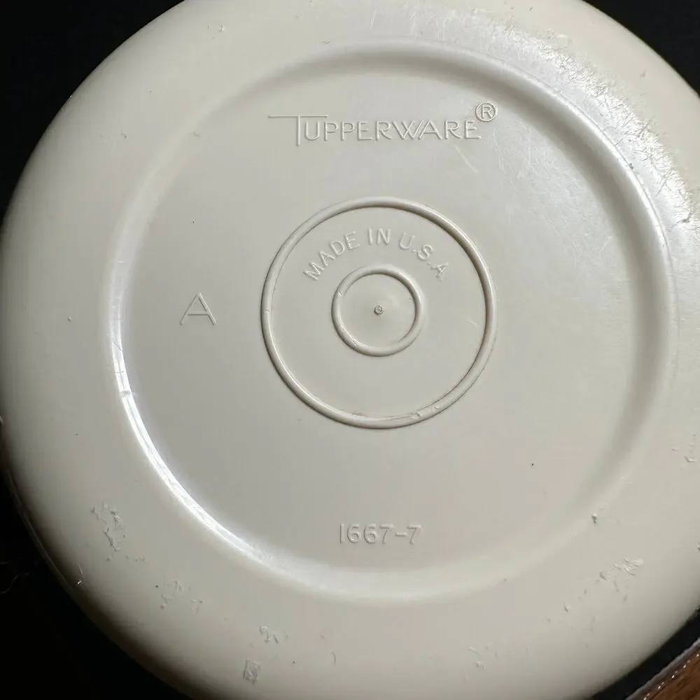Vintage Tupperware Servalier Bowls Lot 3 w Lids Microwave Reheatable Pink Almond